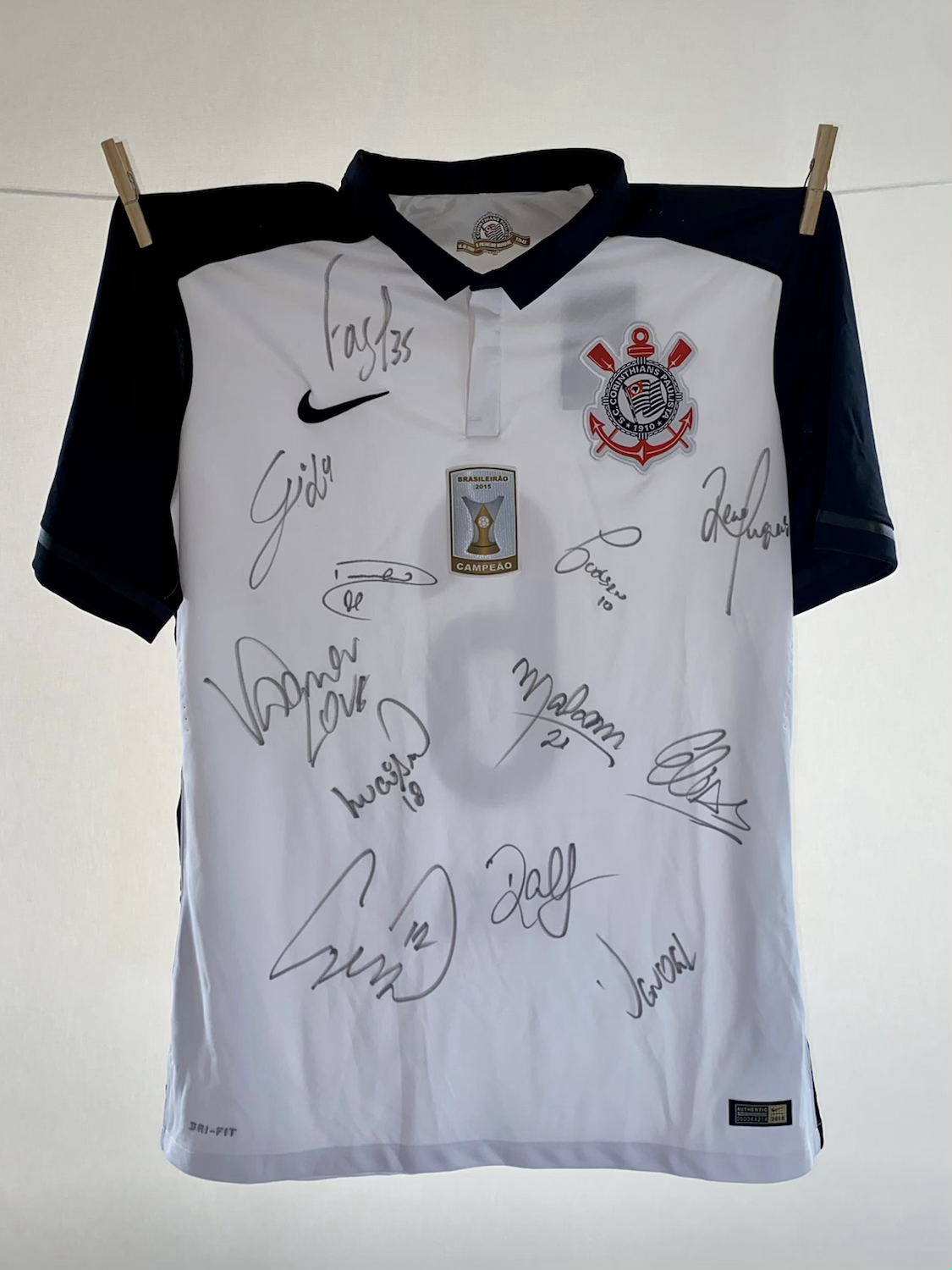 Camisa Corinthians Branca 2015 Uendel autografada pelo Elenco Campeão Brasileiro