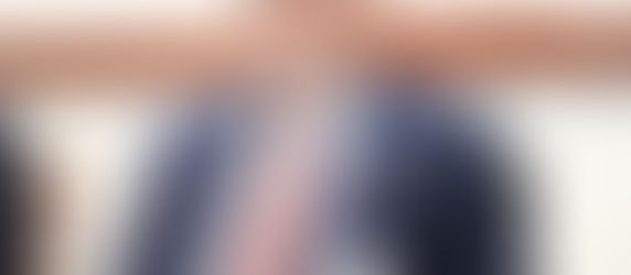 القيادة النقابية ودورها الاستراتيجي في تحقيق التنمية المهنية للمعلمين: دراسة متعمقة