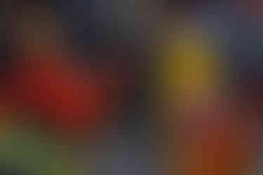 Dos vaquillas de colores en el Carnaval de Oruro 2025 que simbolizan a los colonos españoles