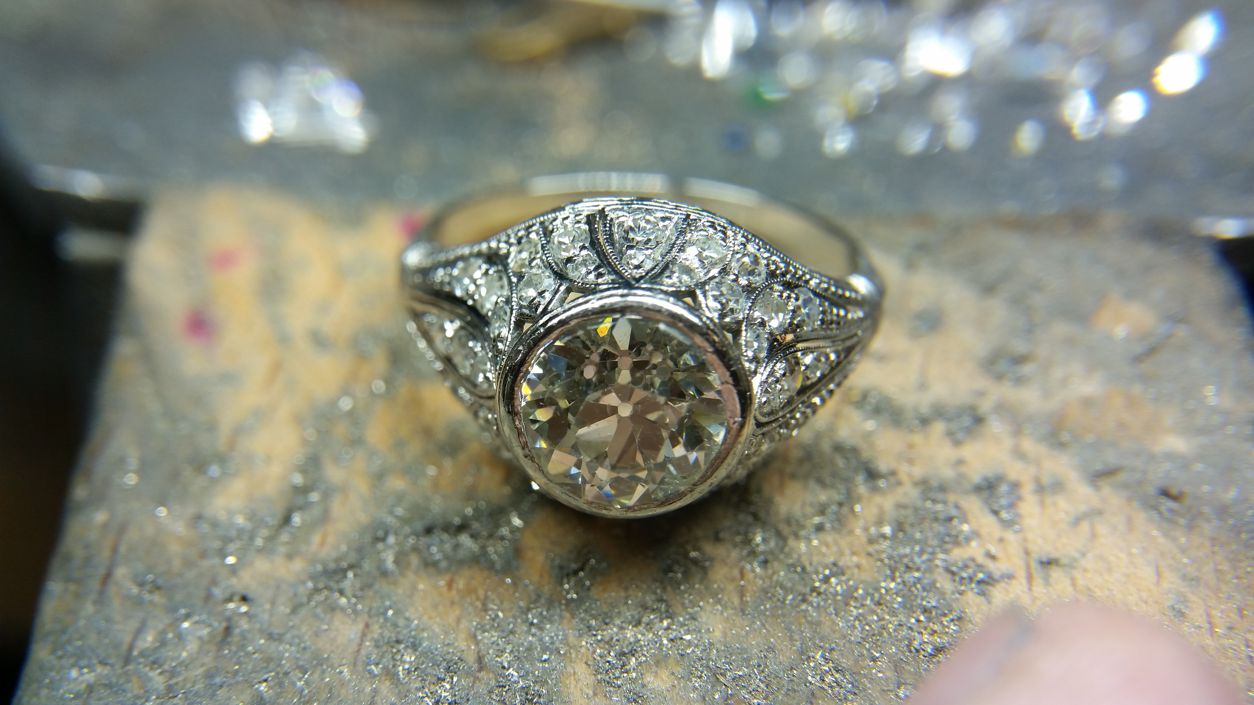 Antique Round