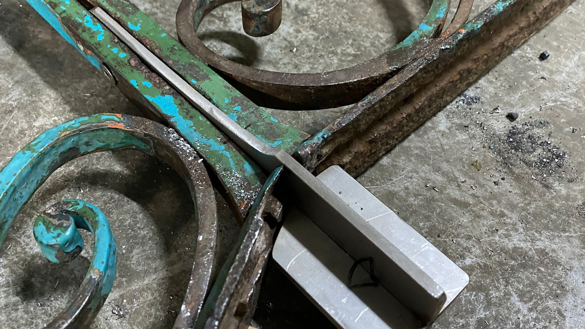 Metall-Restaurierung Treppengeländer Corps de Logis
Schloss Wilhelmsthal, CaldenMetall-Restaurierung Treppengeländer Corps de Logis
Schloss Wilhelmsthal, Calden