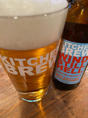 windstill_hell_glas+flasche.jpeg