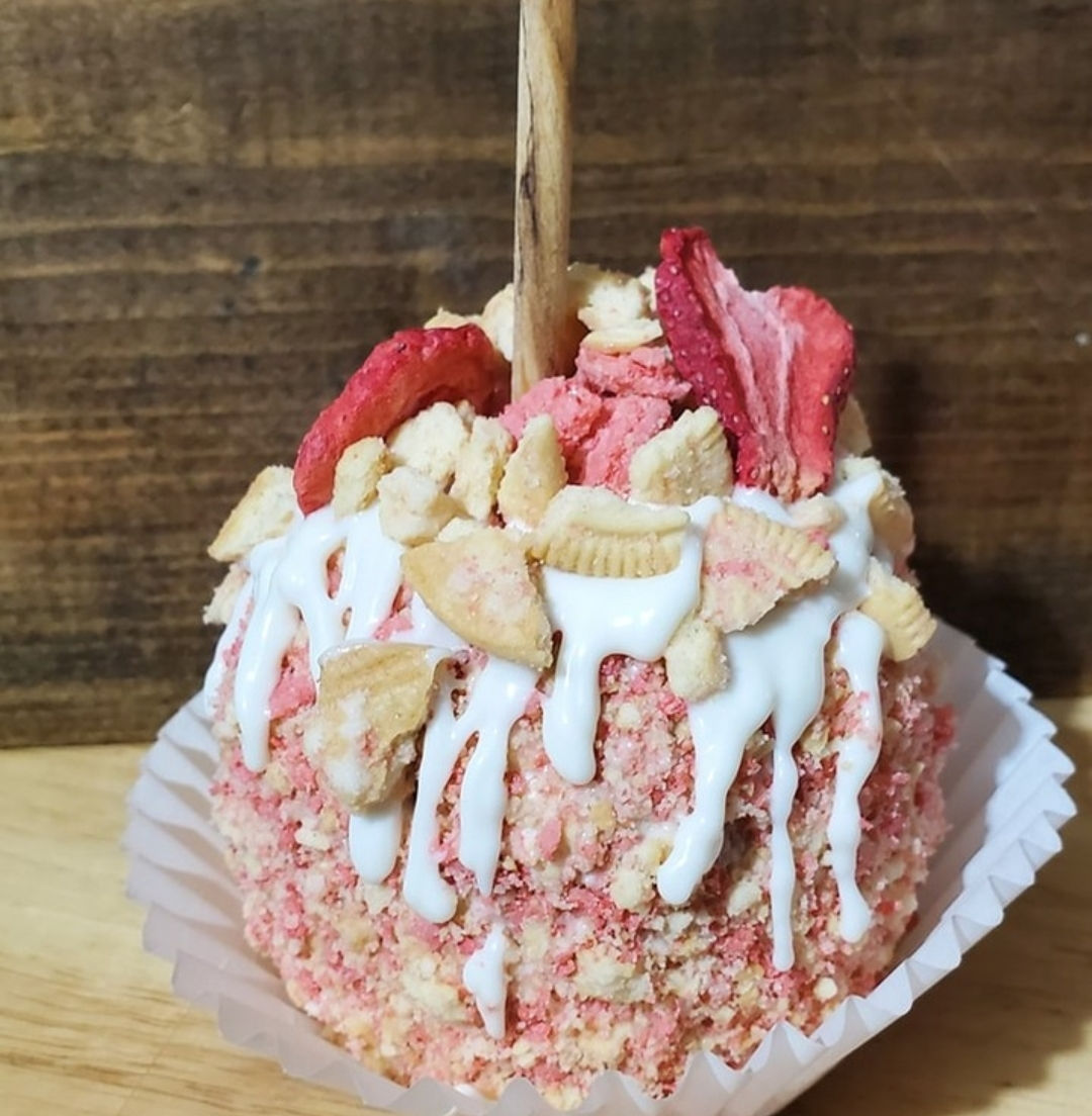 Apple - Strawberry Shortcake Crunch