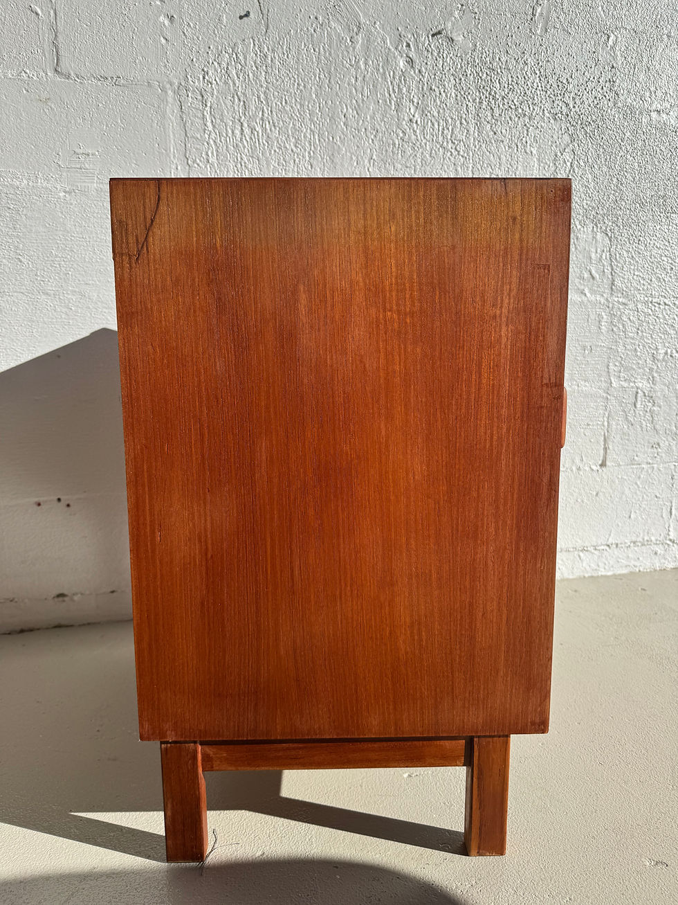 Thumbnail: Parker cabinet