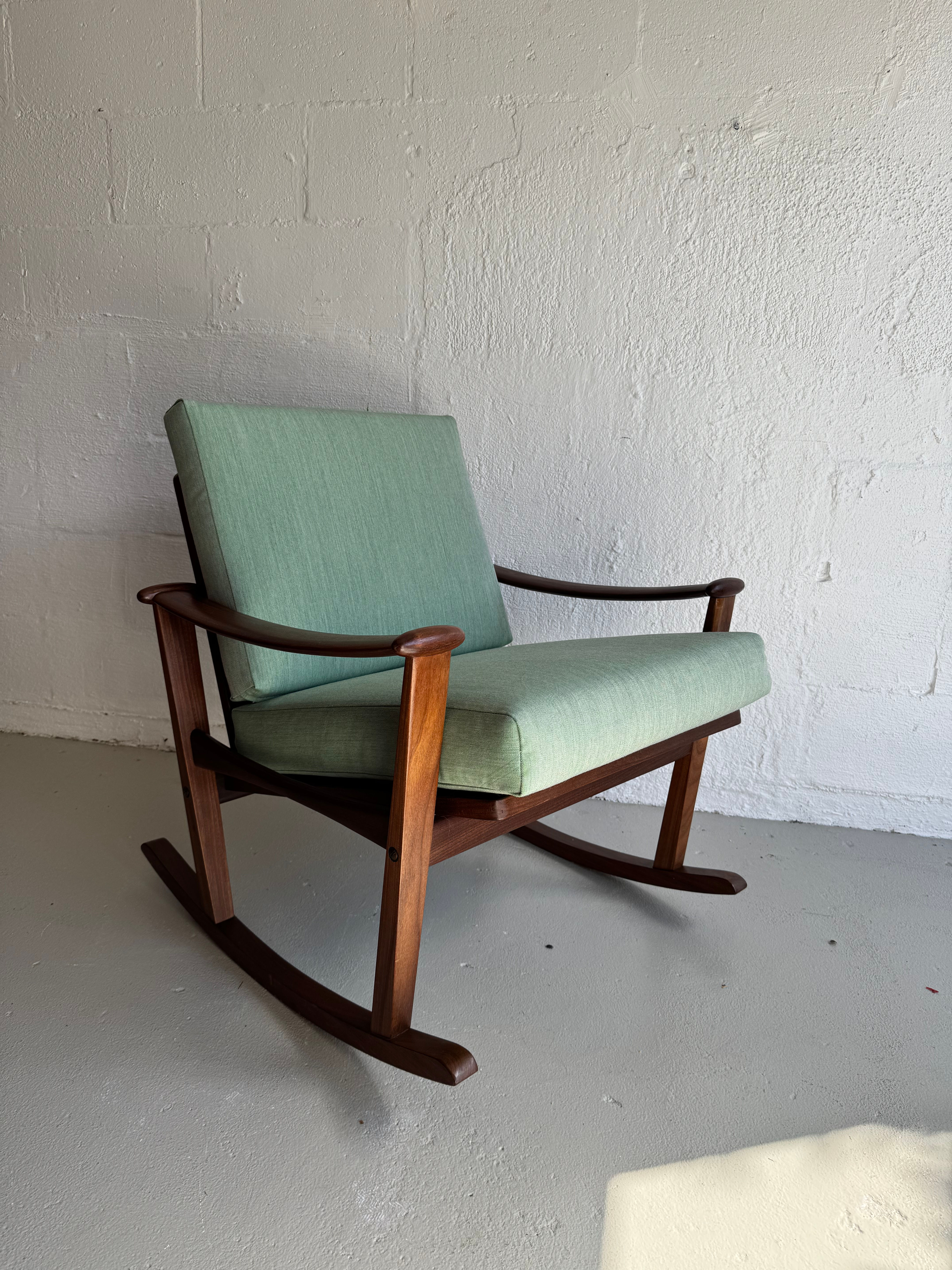 Dutch rocking chair