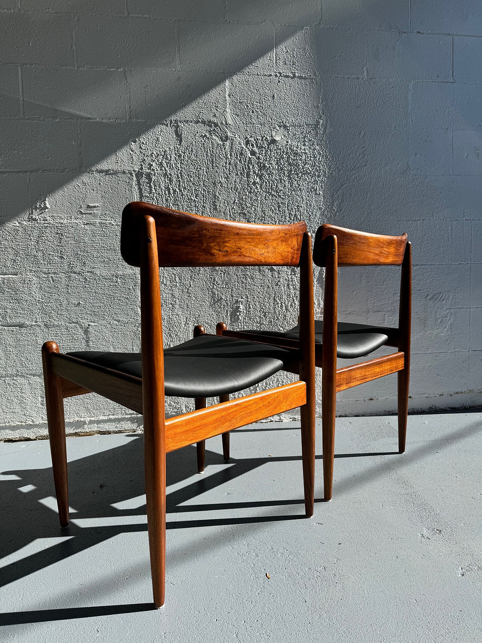 Thumbnail: Parker 'Nordic' set of 6 dining chairs
