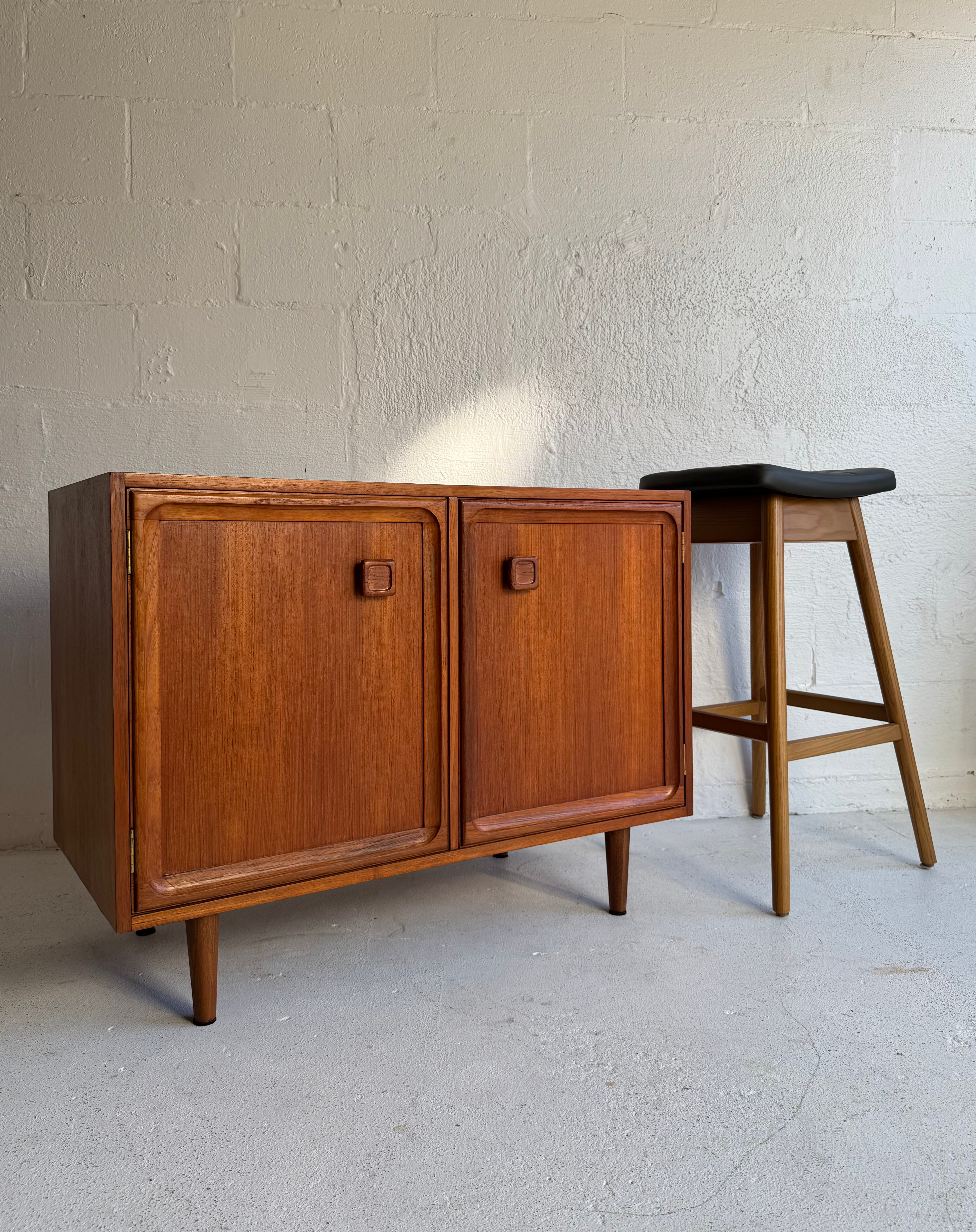 Parker record cabinet