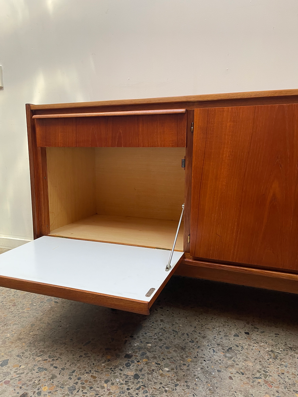 Thumbnail: Parker lipped handle sideboard 