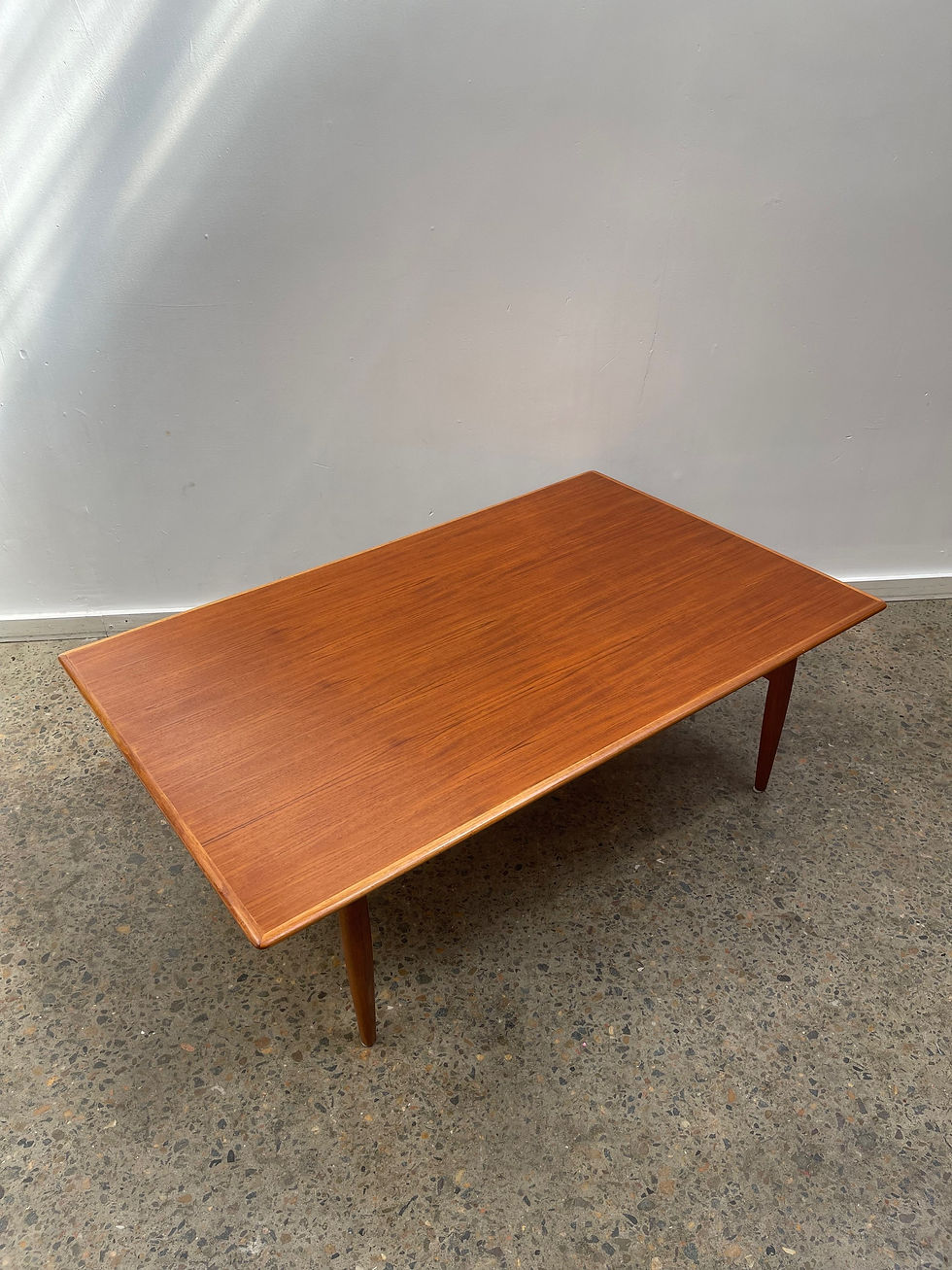 Thumbnail: XL Parker coffee table 