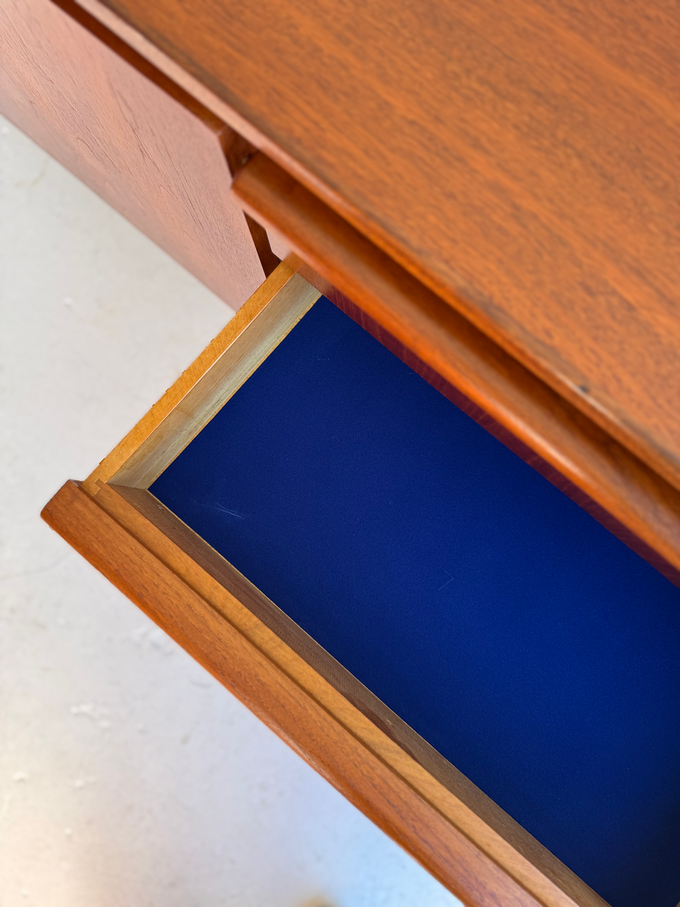 Thumbnail: Long Parker lip-handle sideboard