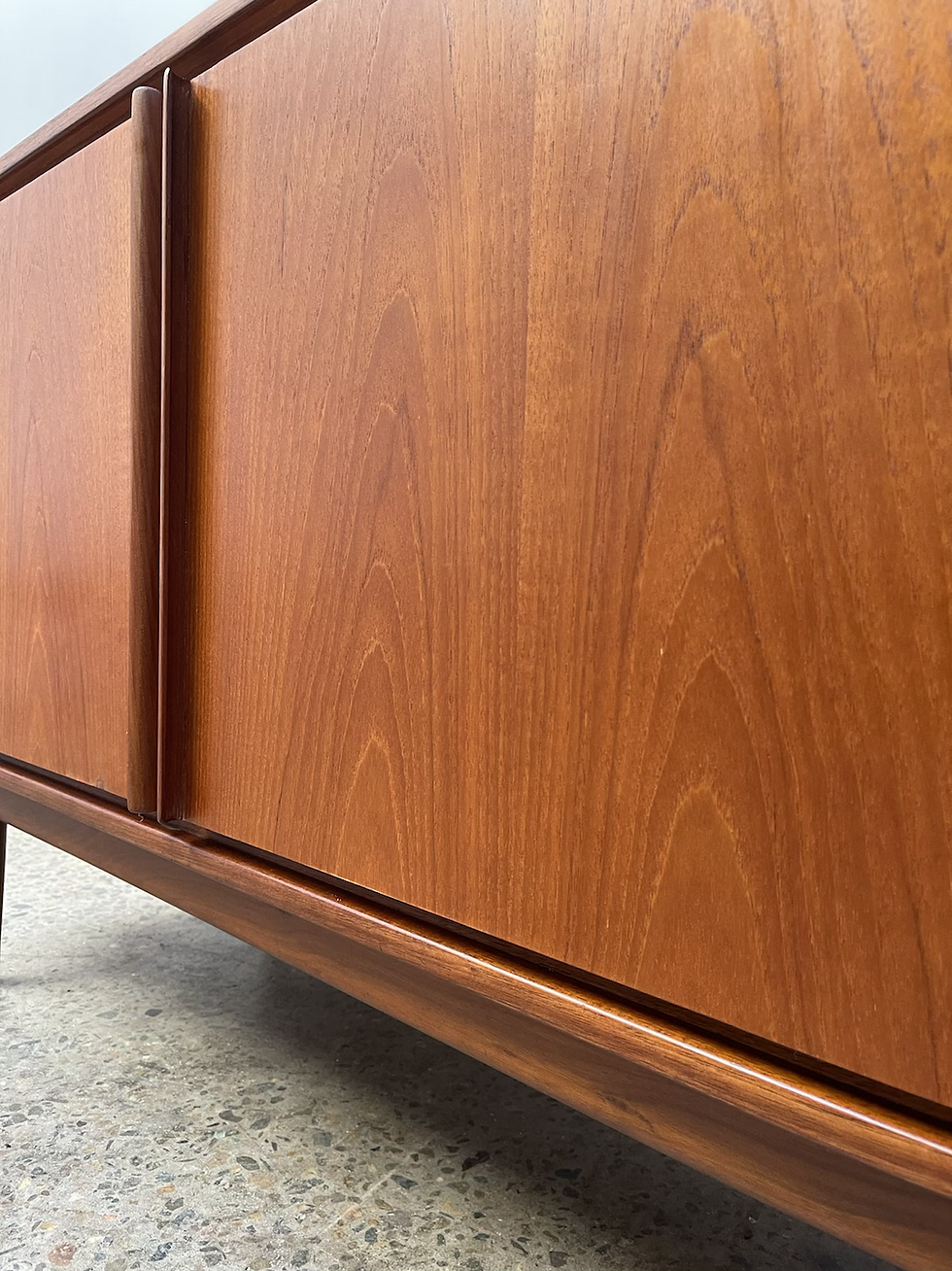 Thumbnail: Parker lipped handle sideboard