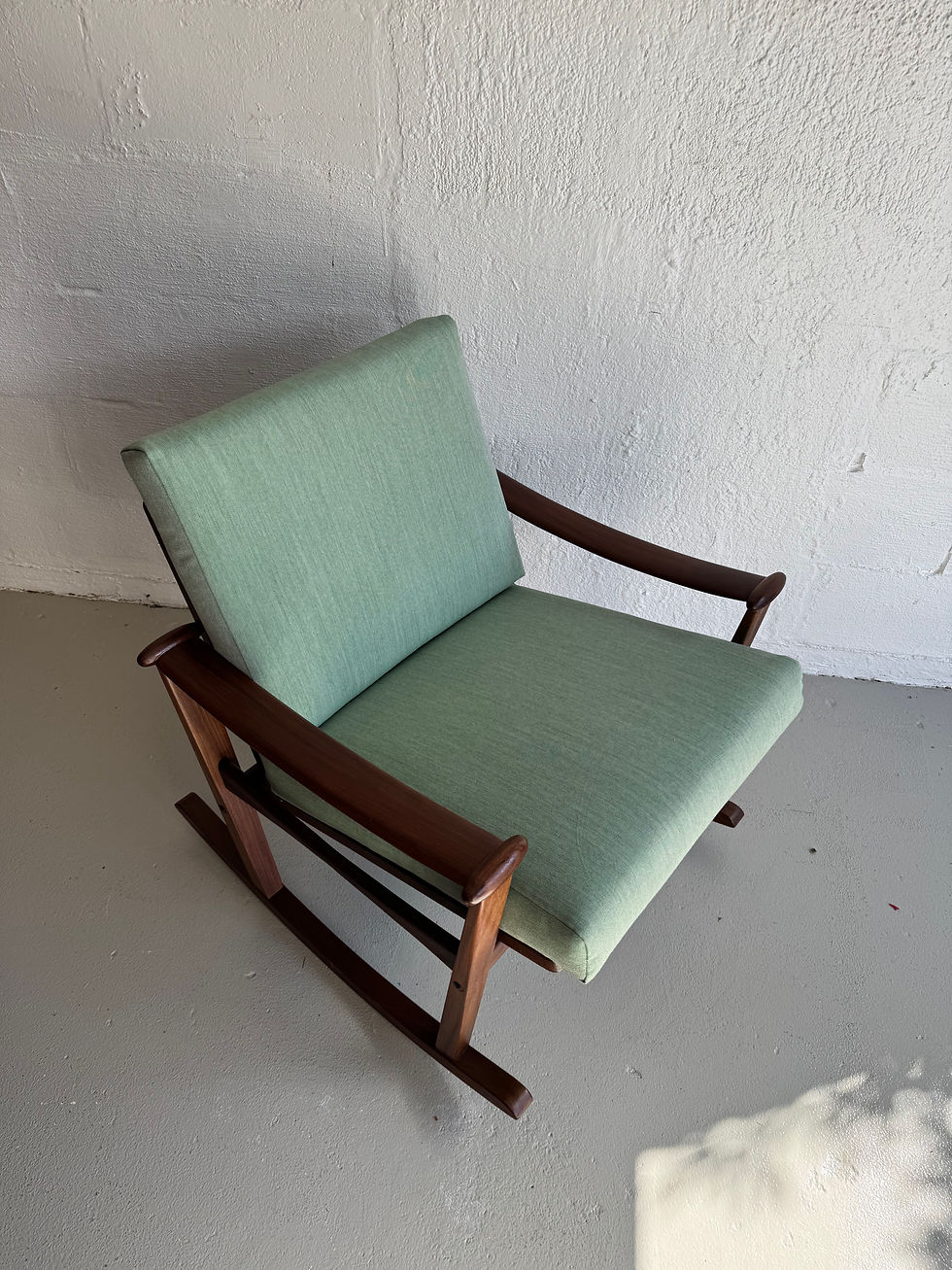 Thumbnail: Dutch rocking chair 