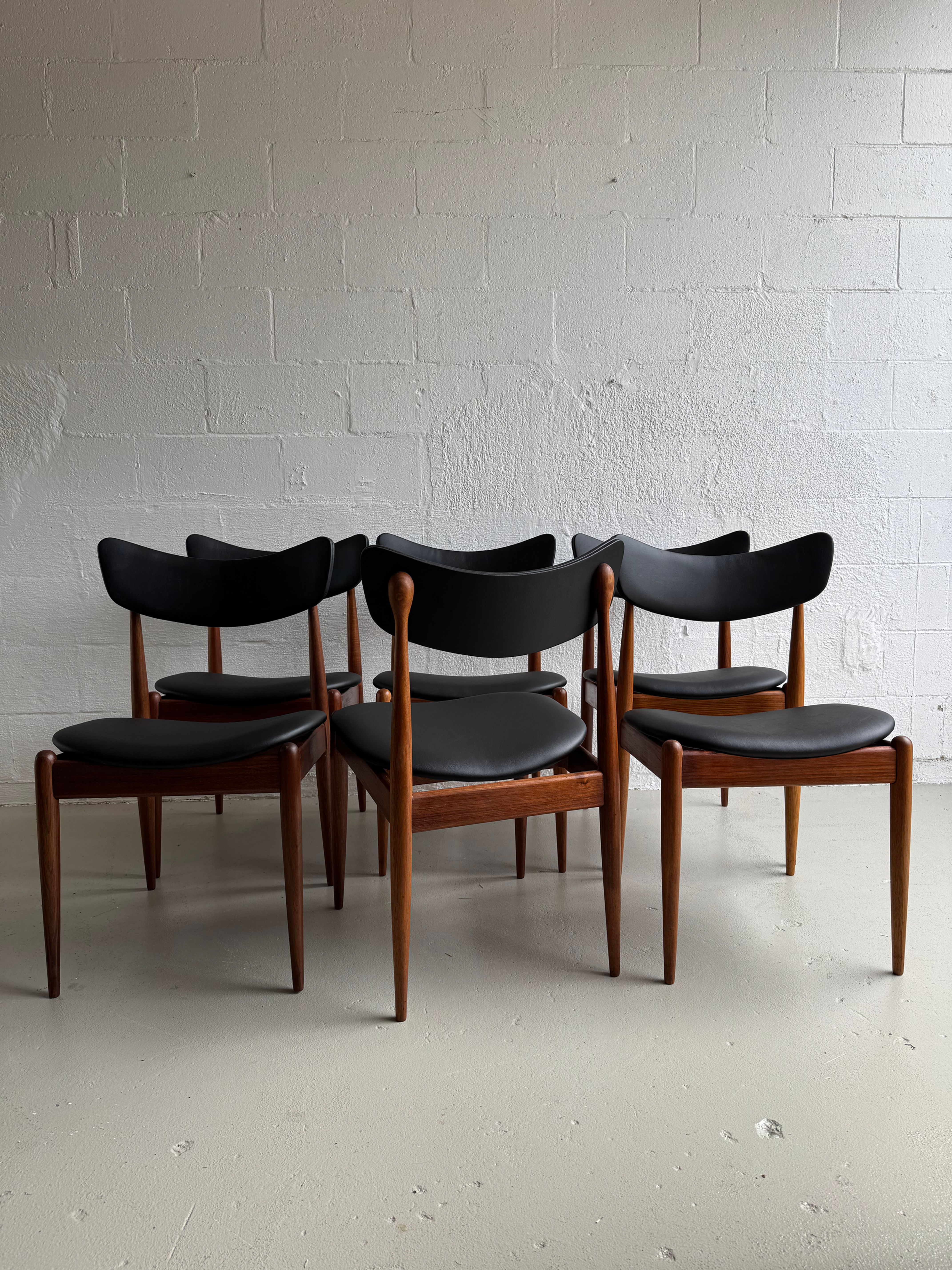 Parker ‘107' Dining Chairs/set 6
