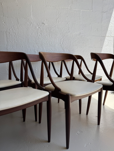 Johannes Andersen chairs/set of 8 | Tangerine & Teal