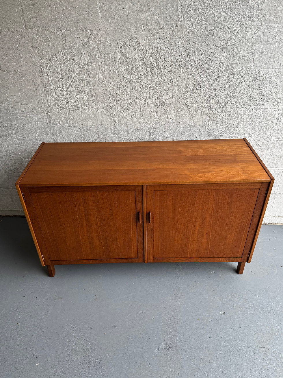 Thumbnail: Parker cabinet/sideboard 