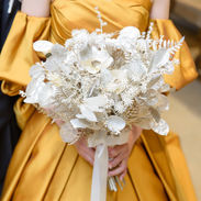 Champs-Élysées / Rental Bouquet