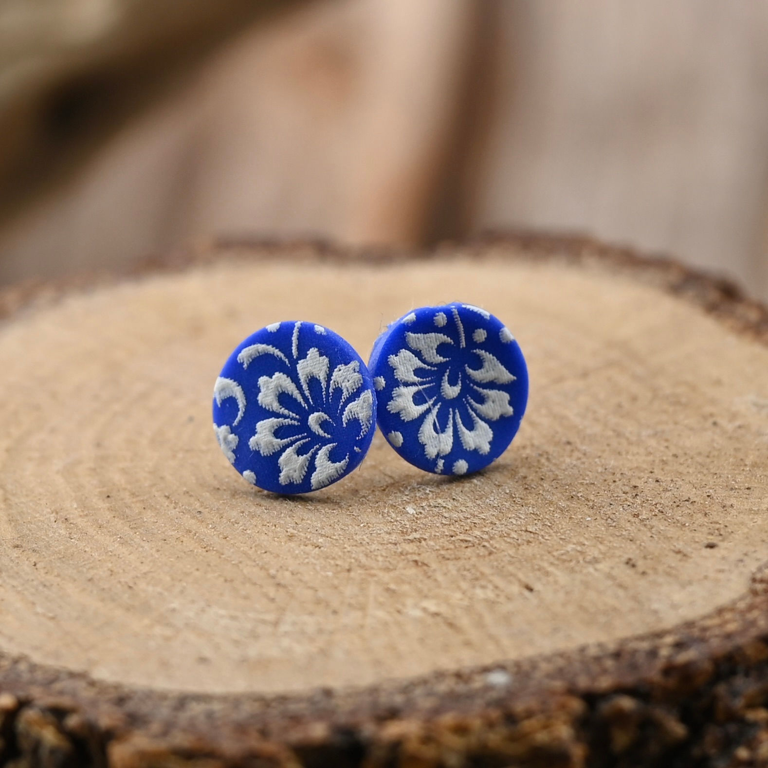 Small Round Earrings