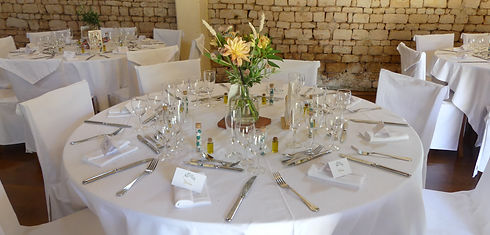 Compositions florales du Château de la Chevallerie - Salle de reception pour mariage en Vendée - Visites guidées - Chambres d