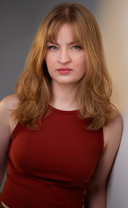 Robyn Clark Headshot.jpg