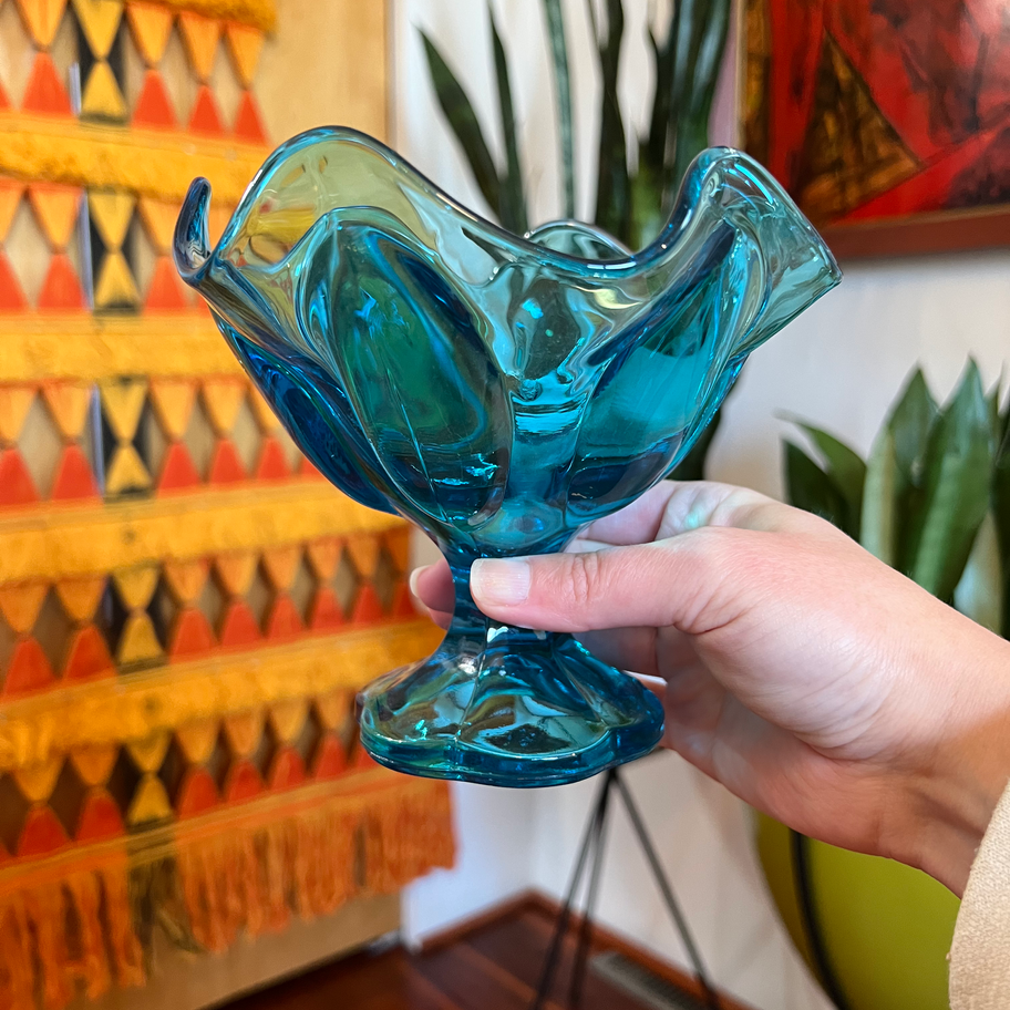 Vintage LE Smith blue handkerchief pedestal bowl