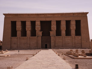 LUXOR DAY TRIP: DENDERA