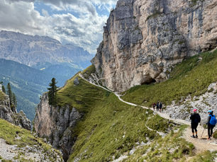 DOLOMITES HIKE