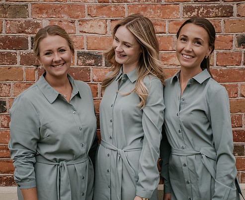 Bröllopskoordinator, frisör och fotograf - en kreativ trio
