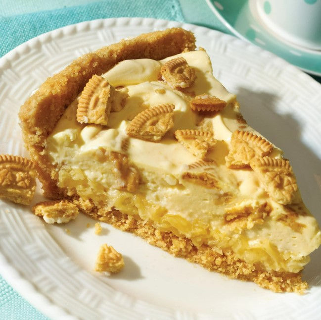 Thumbnail: OREO Double Stuf Golden Sandwich Cookies 261g