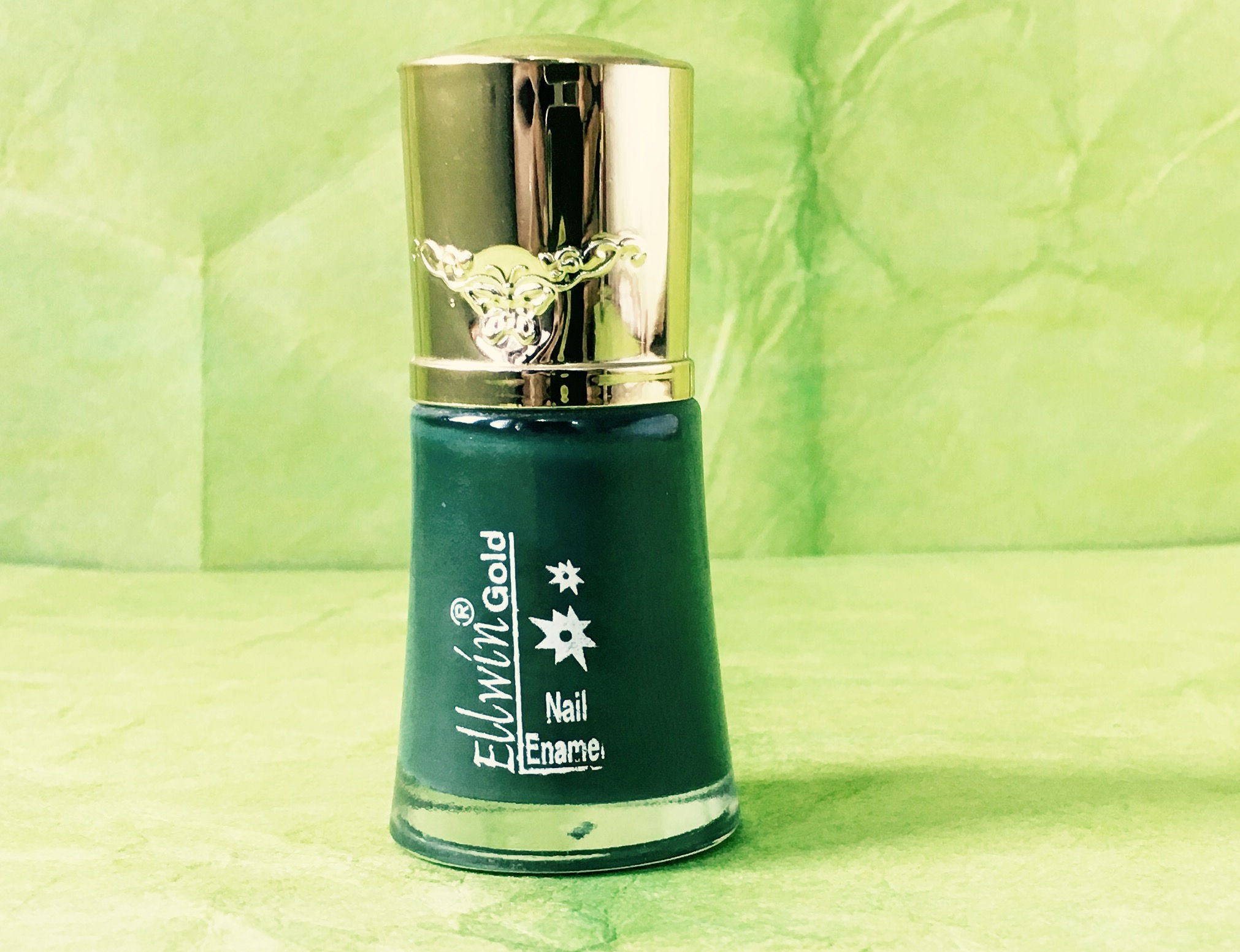 Ellwin Gold Nail Paint- Forest Green