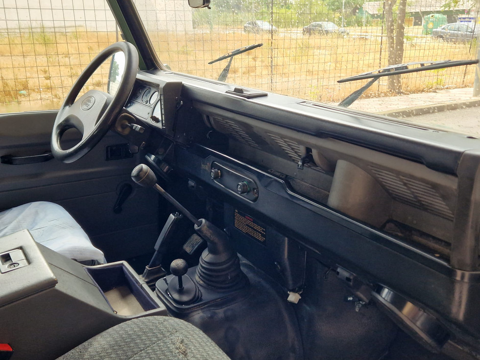Thumbnail: 1996 Defender 110 5Door - 300Tdi
