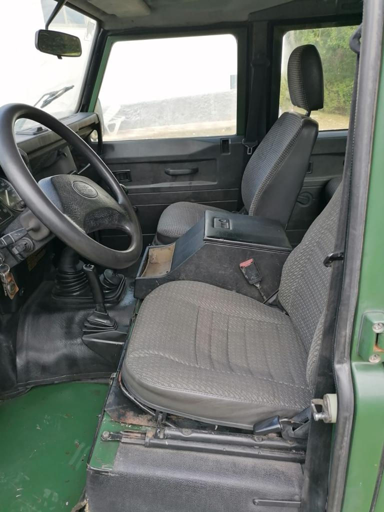 Thumbnail: 1995 Defender 110 5Door - 300Tdi
