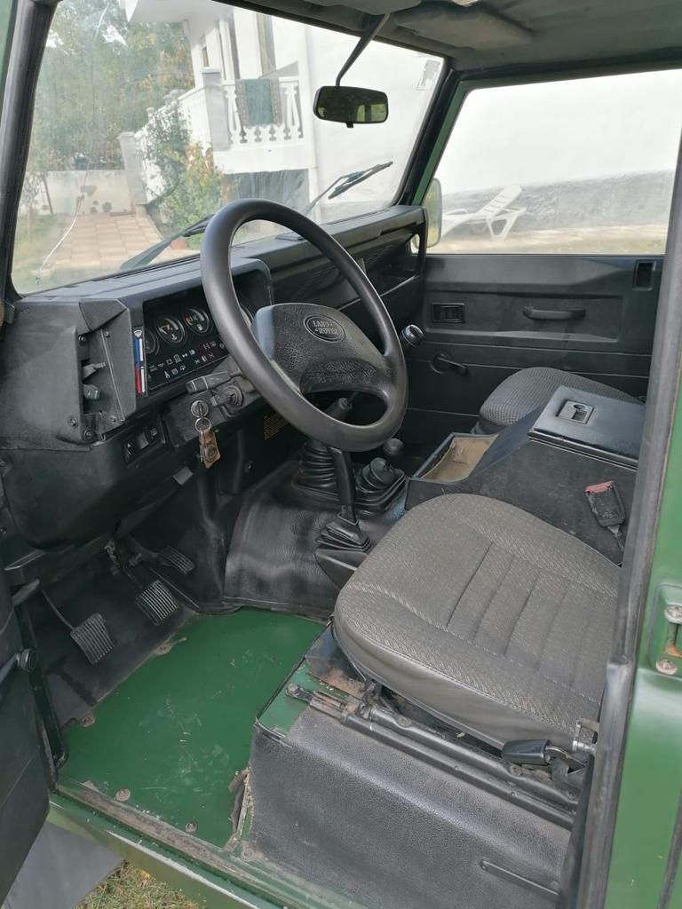 Thumbnail: 1995 Defender 110 5Door - 300Tdi