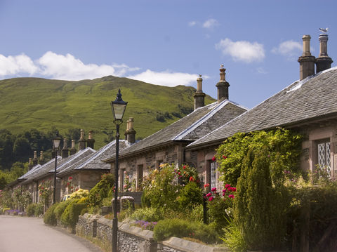 Traditional Cottages at Loch Lomond.jpg