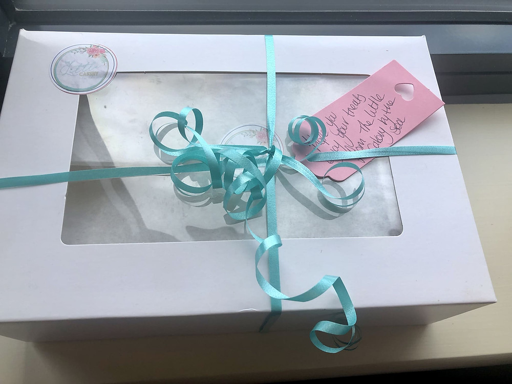 A cake box from Little Cakery by the Sea