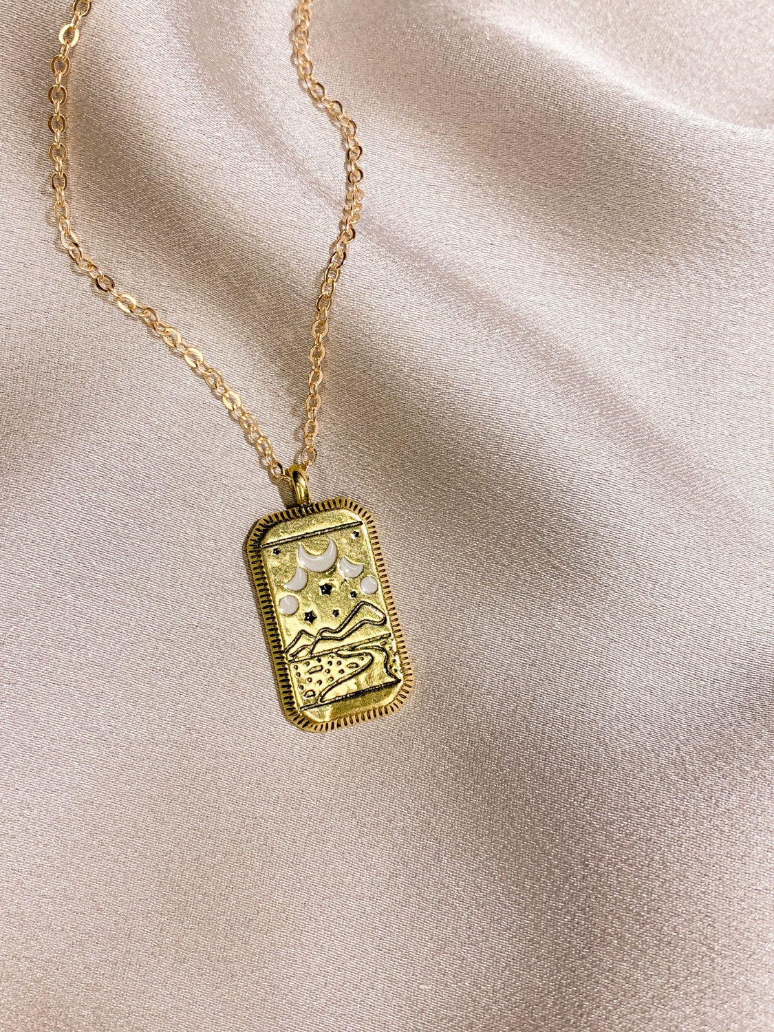 The Moon Necklace 