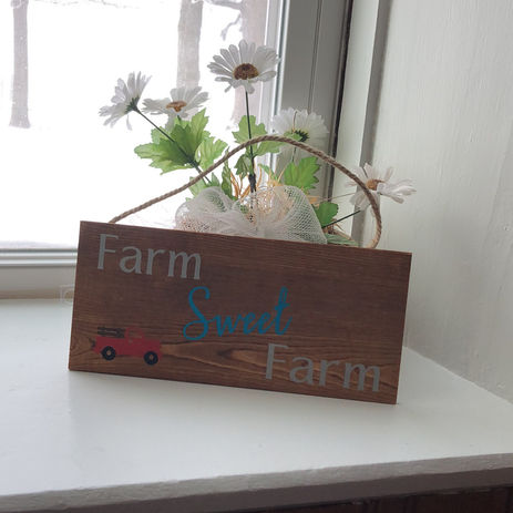 farm sweet farm sign.JPG