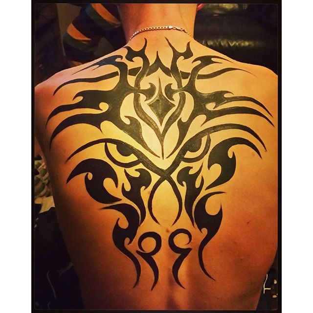 #tribal #dragon #facepaint #diamondfx #black #bodyart #bodypainting #bodypainter #artist #makeup #facepainter #facepainting #tattoo #black #