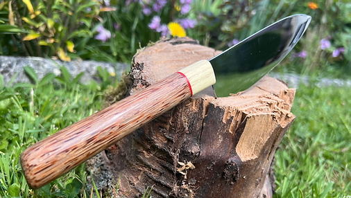 Asiani-couteau-office