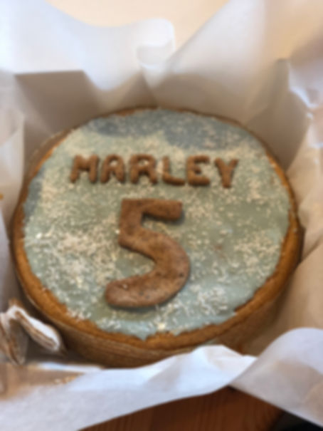 Nutmeg's Nibbles - Large Birthday Cake