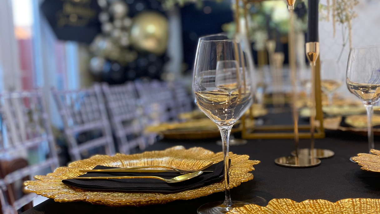 Private dinner , black and Gold  , jii events, manchester luxury even
