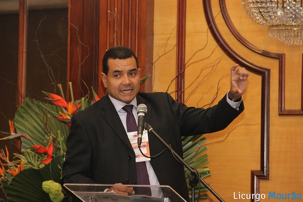 Prof. Licurgo Mourão