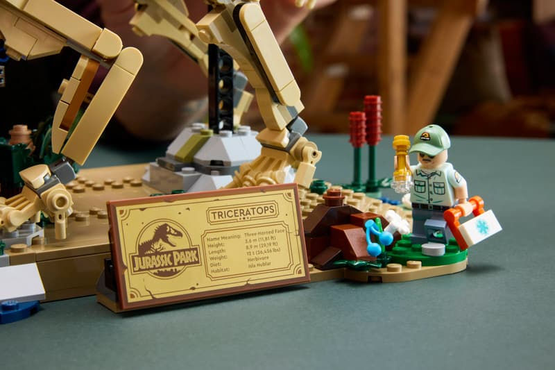 Miniatura: Lego 77985 Jurassic Park - Triceratops