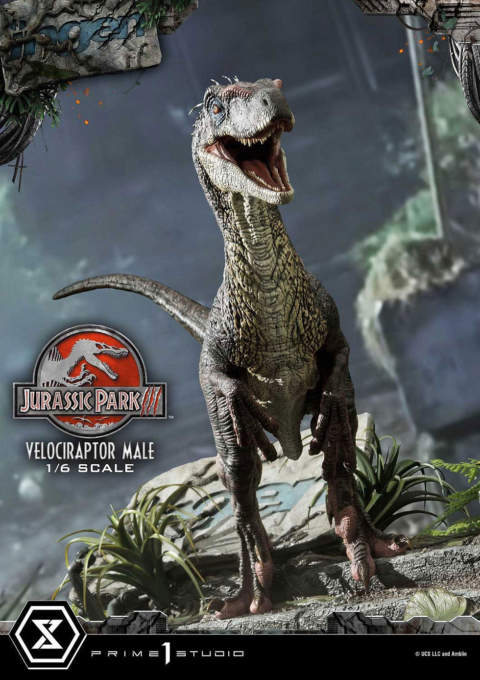 Thumbnail: Jurassic Park III Legacy Museum Collection Statue 1/6 Velociraptor Male 40 cm