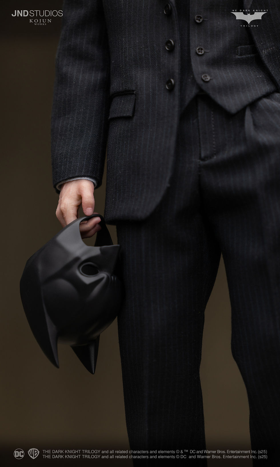 Miniatura: JND KOJUN Works 1:6 Bruce Wayne of The Dark Knight (Type-A)