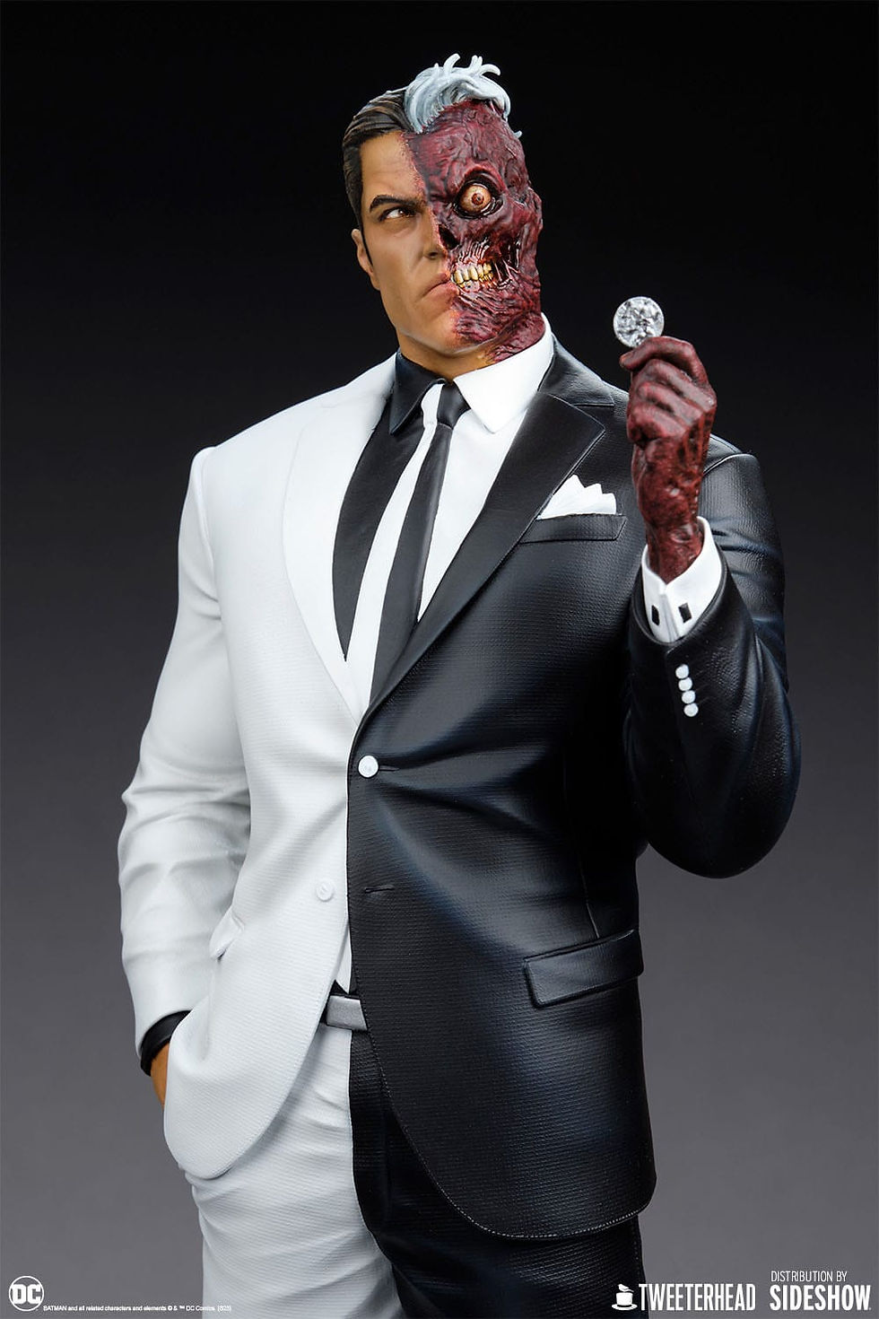 Miniatura: DC Comics Maquette 1/6 Two-Face 42 cm