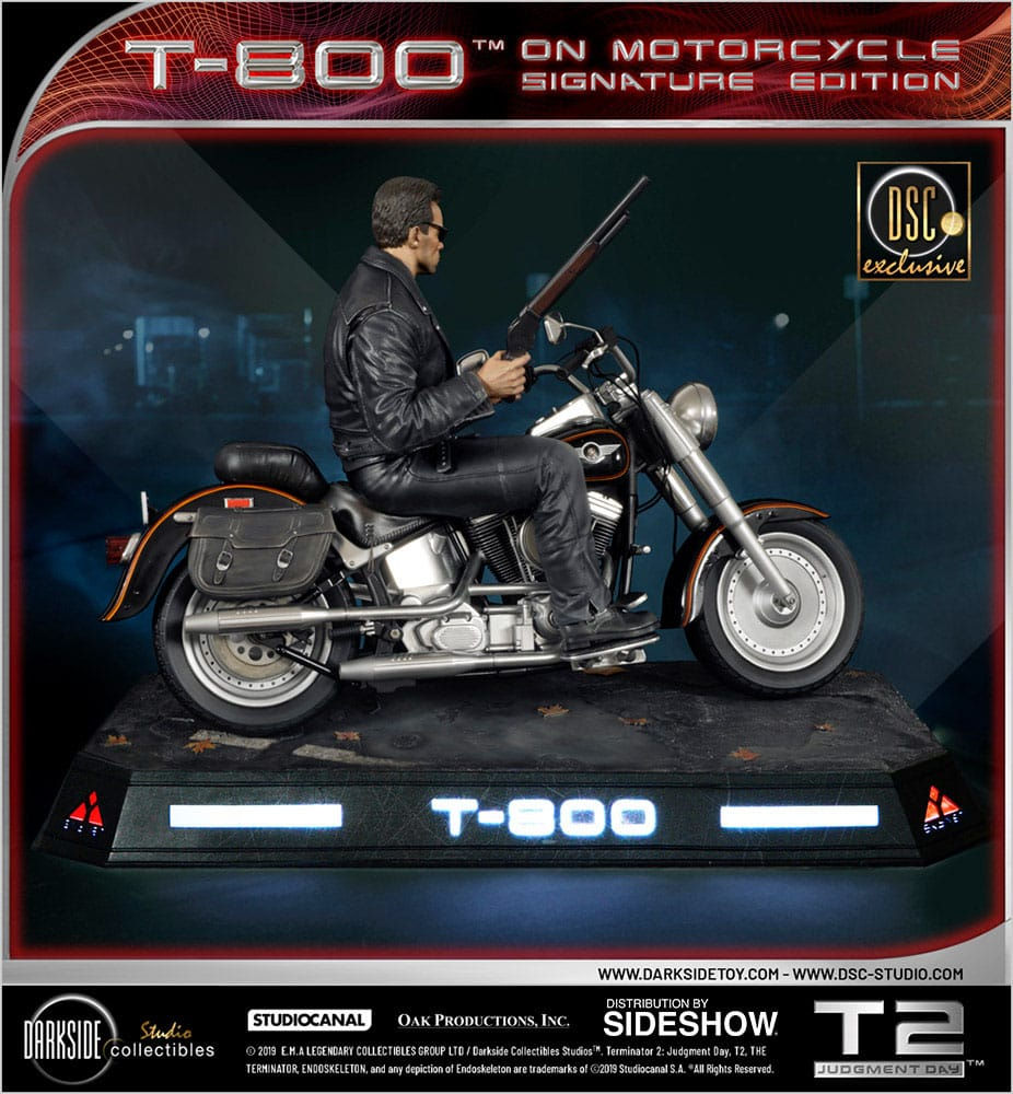 Miniatura: Terminator 2: Judgment Day Statue 1/4 T-800 on Motorcycle Signature Edition 69cm
