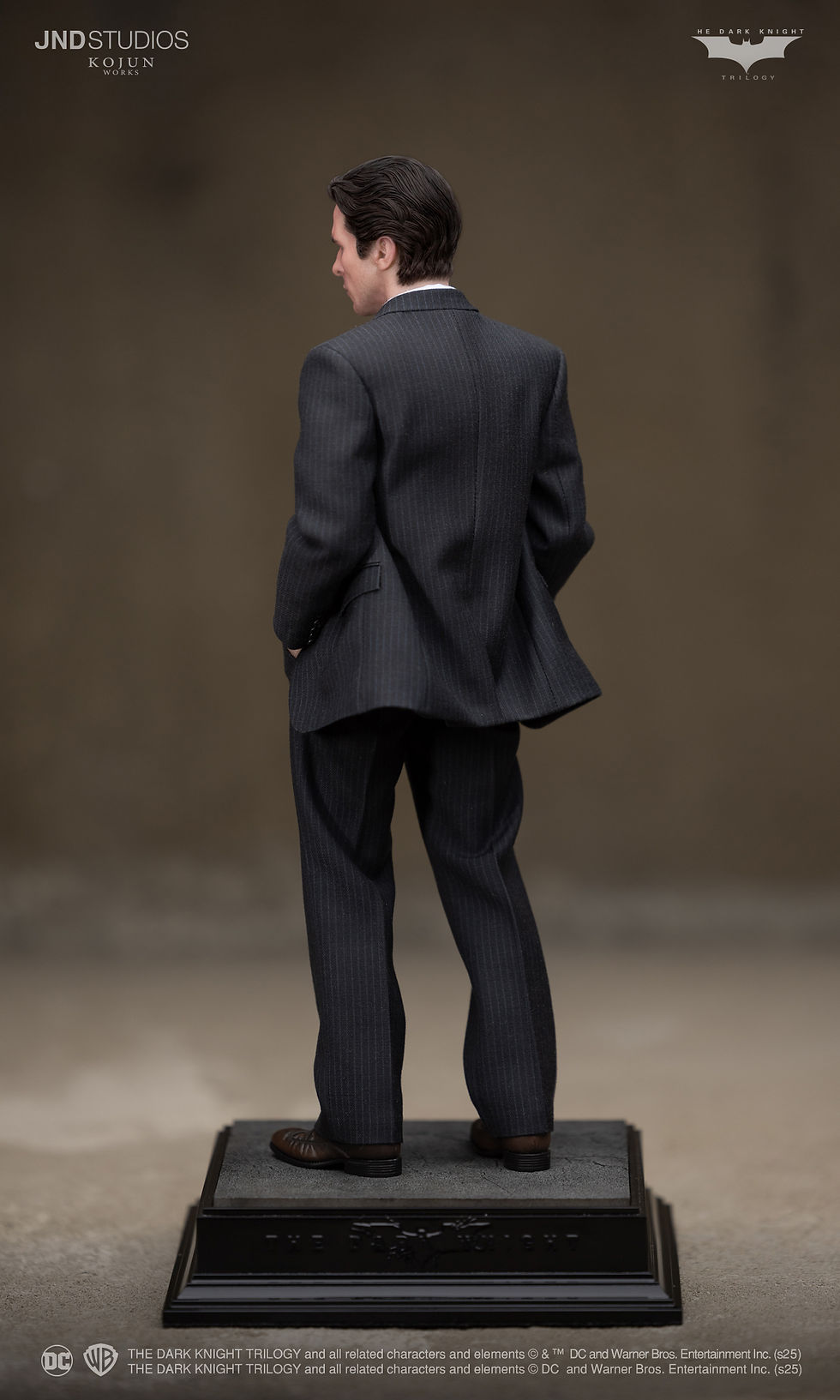 Miniatura: JND KOJUN Works 1:6 Bruce Wayne of The Dark Knight (Type-A)