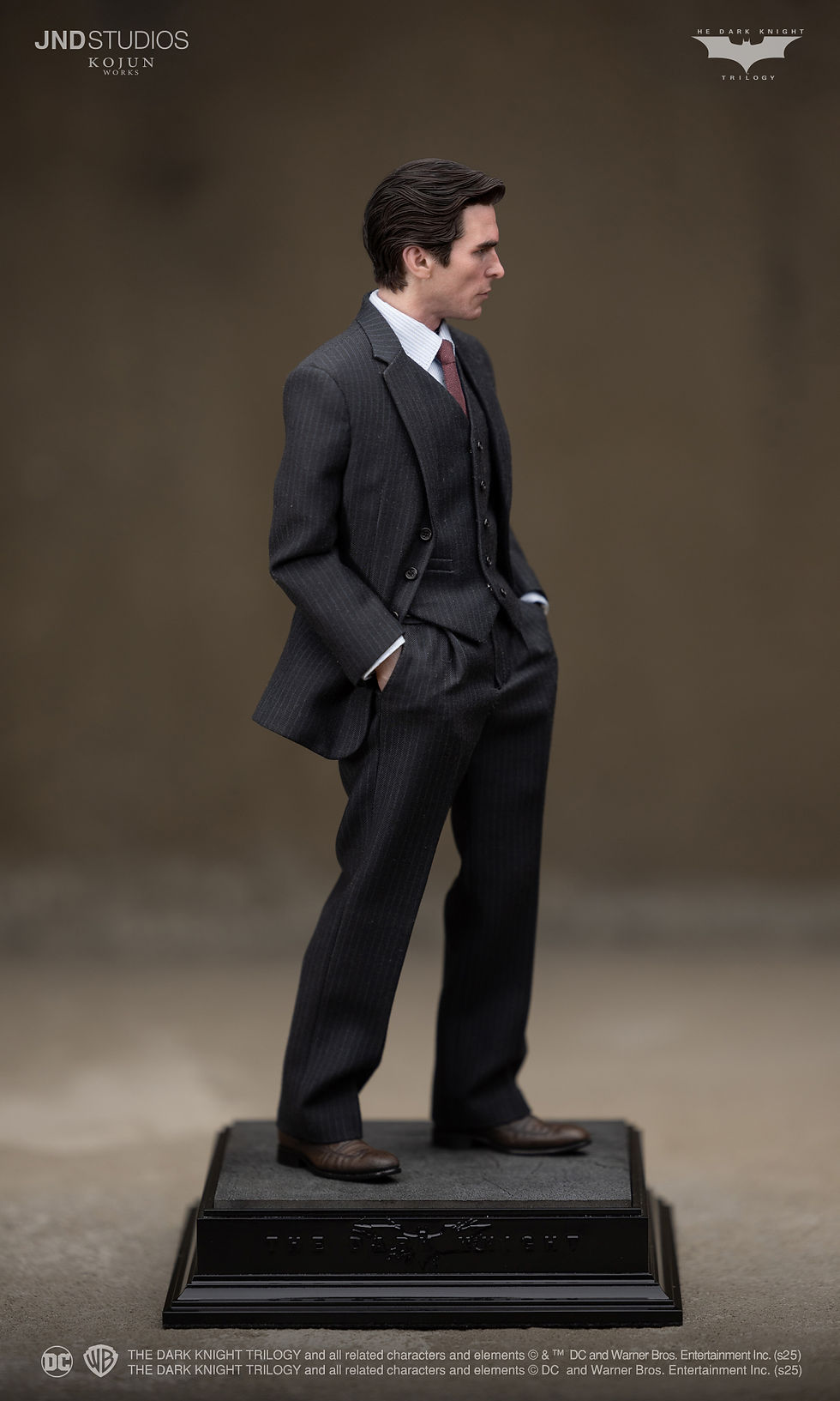 Miniatura: JND KOJUN Works 1:6 Bruce Wayne of The Dark Knight (Type-A)