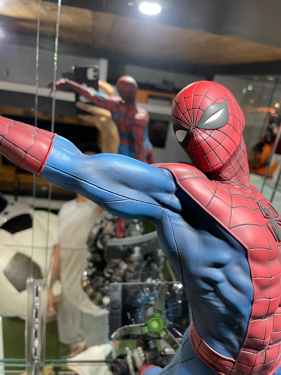 Thumbnail: Sideshow Marvel Comics Spideman 1/4 Premium Format 57 cm