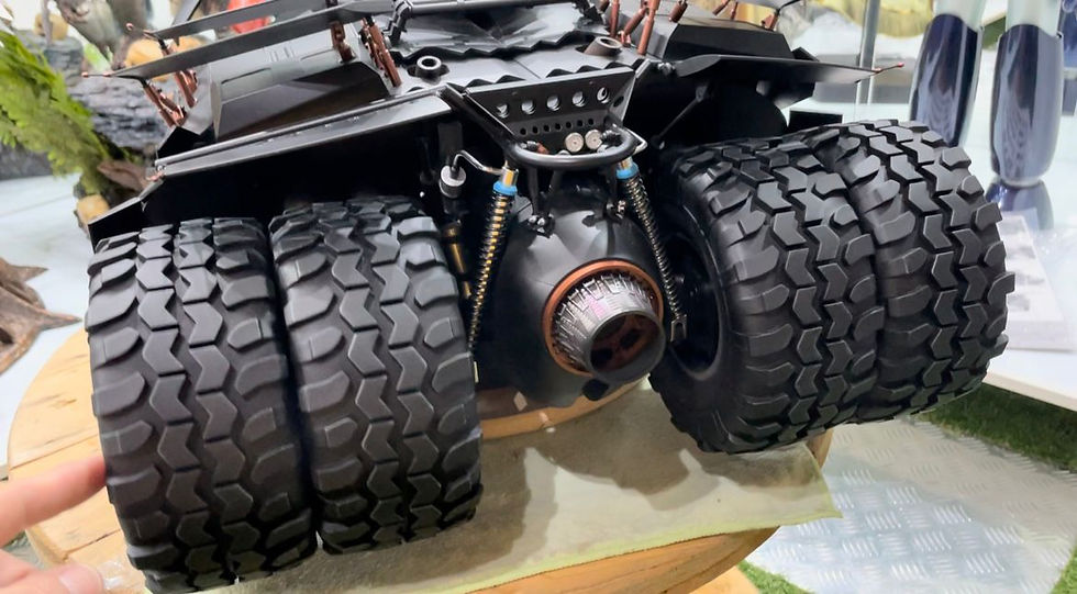 Miniatura: Hot Toys Batmobile 1/6 MMS596 (USATA)